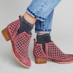 Jeffrey Campbell Taggart Bootie Pink